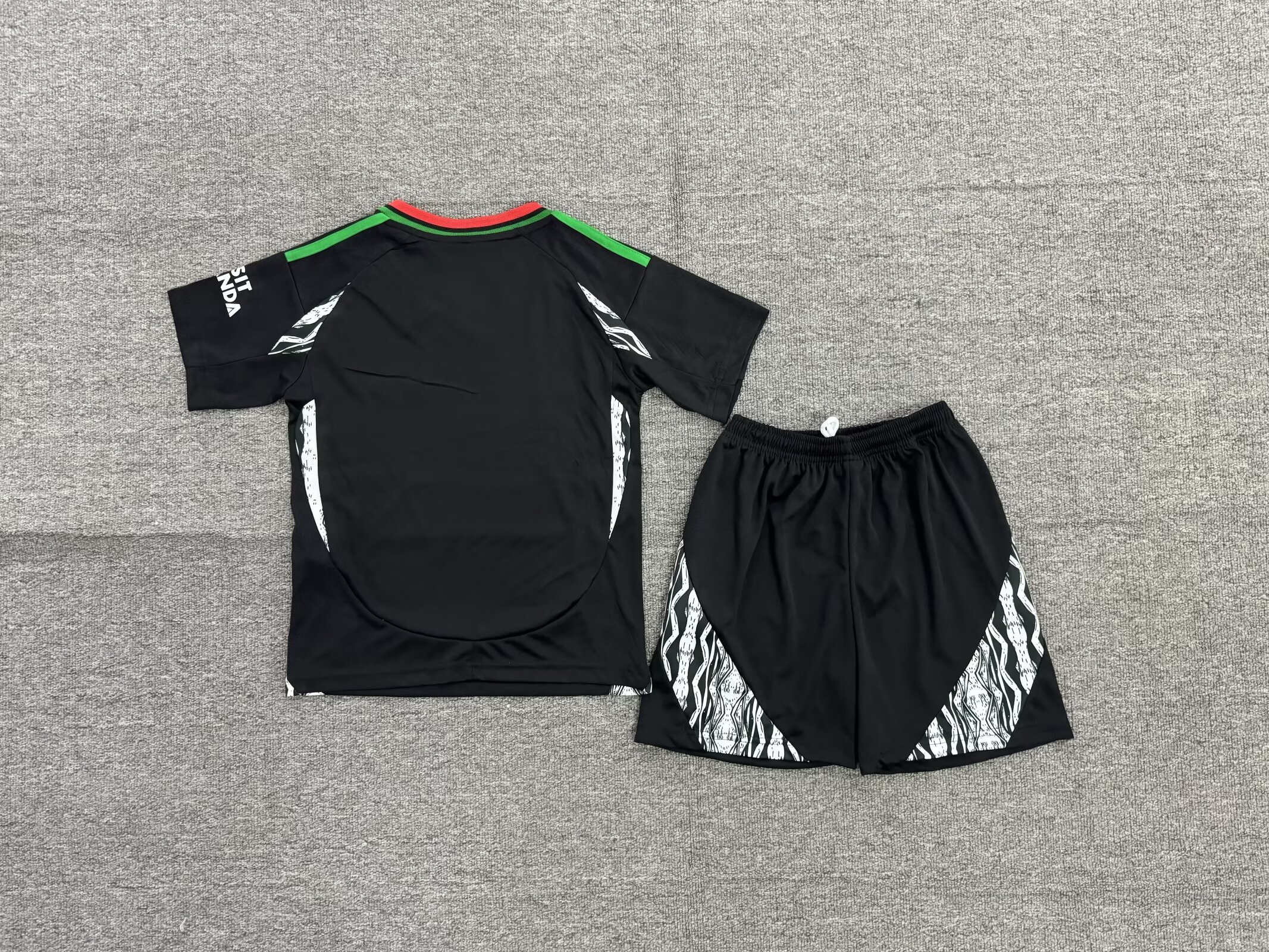 2425 Arsenal away kids version size 16-28