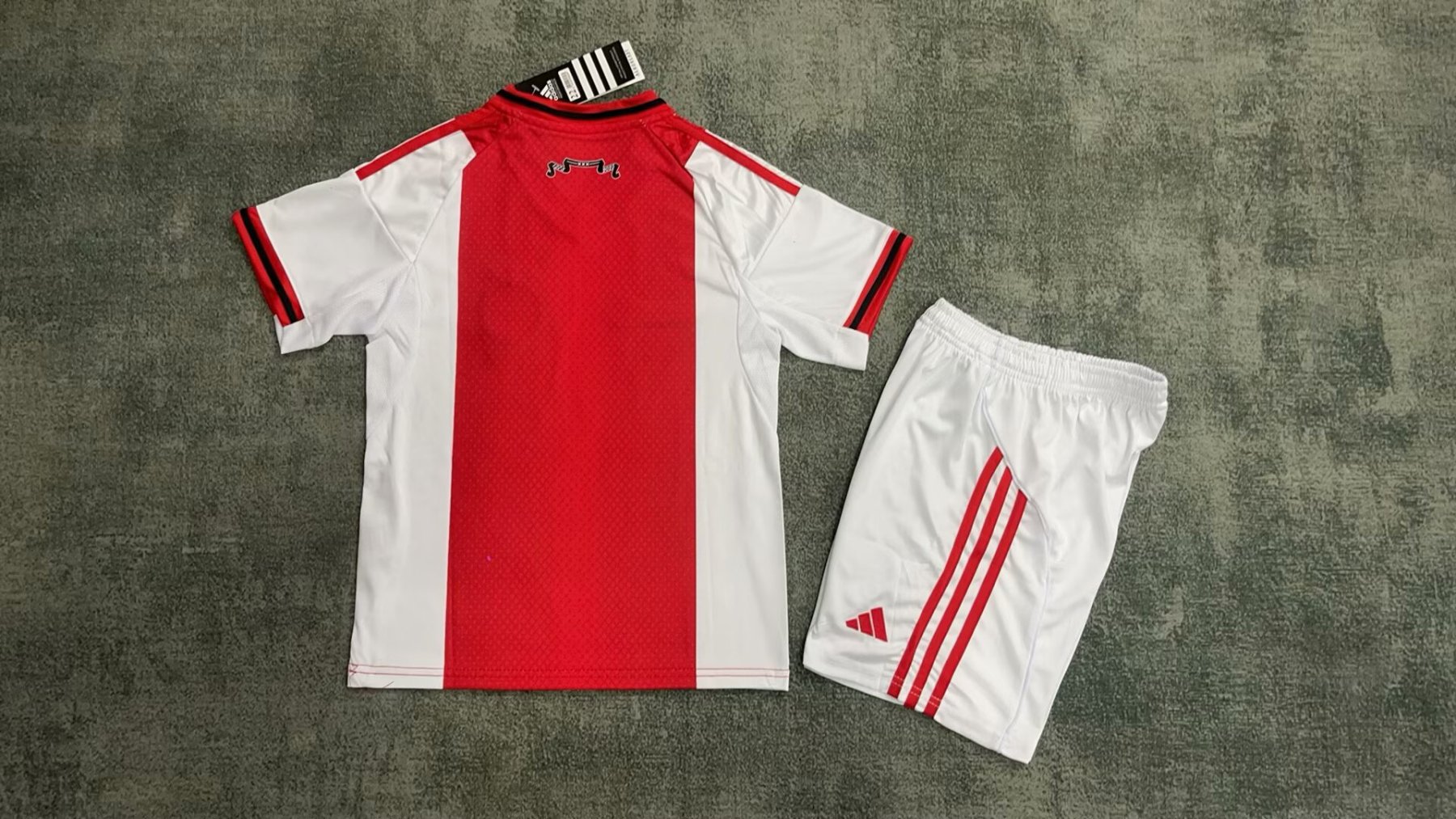 25/26 Ajax home kids version size 16-28