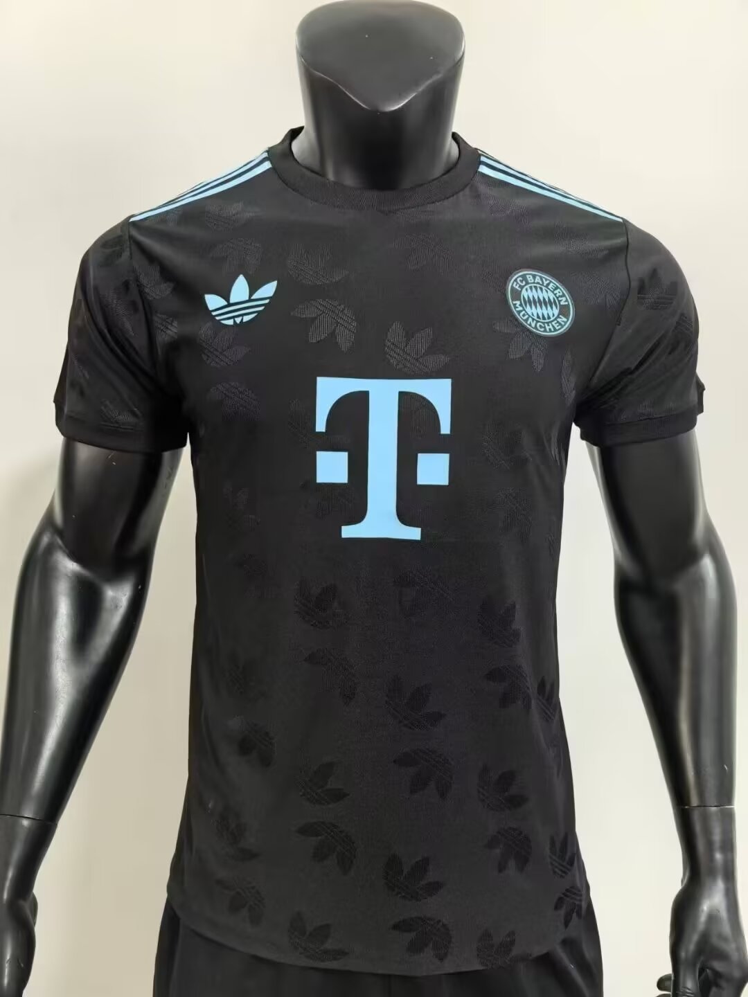 24/25 Bayern special black player version S-XXL