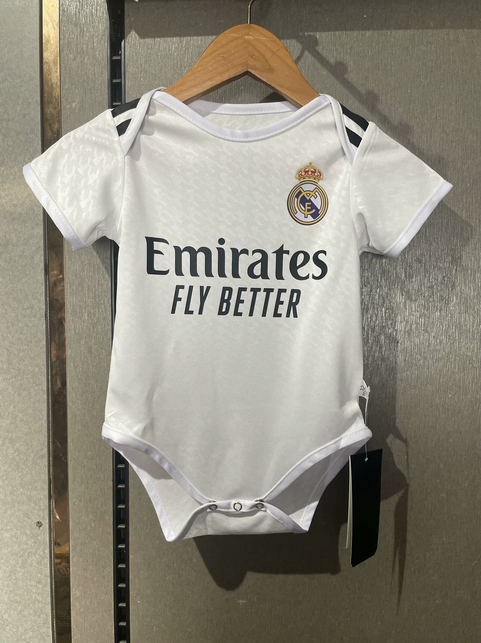 24/25 Real Madrid home baby Version size 9-12