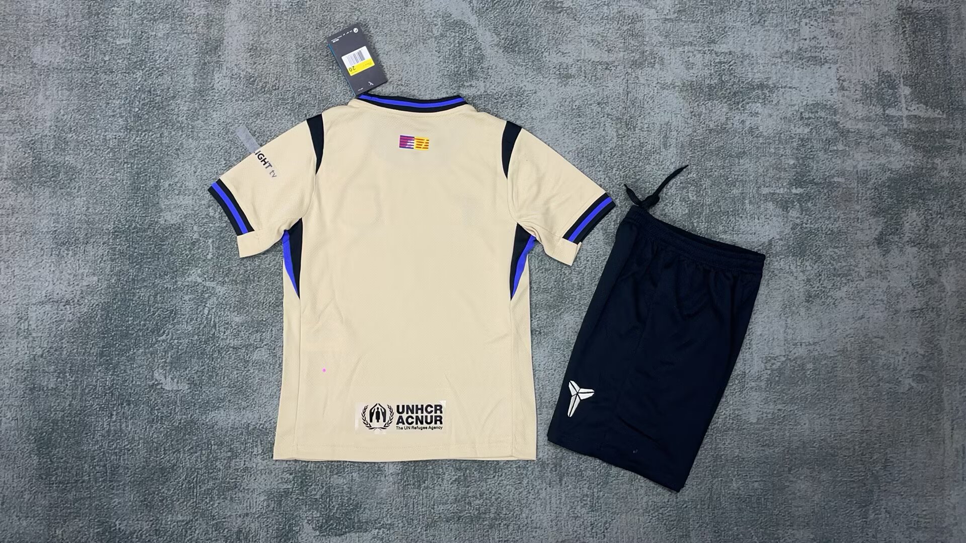 25/26 Barcelona away kids version size 16-28