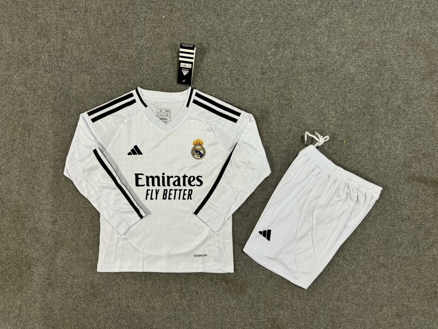 24/25 Real Madrid home long sleeve kids Version size 16-28