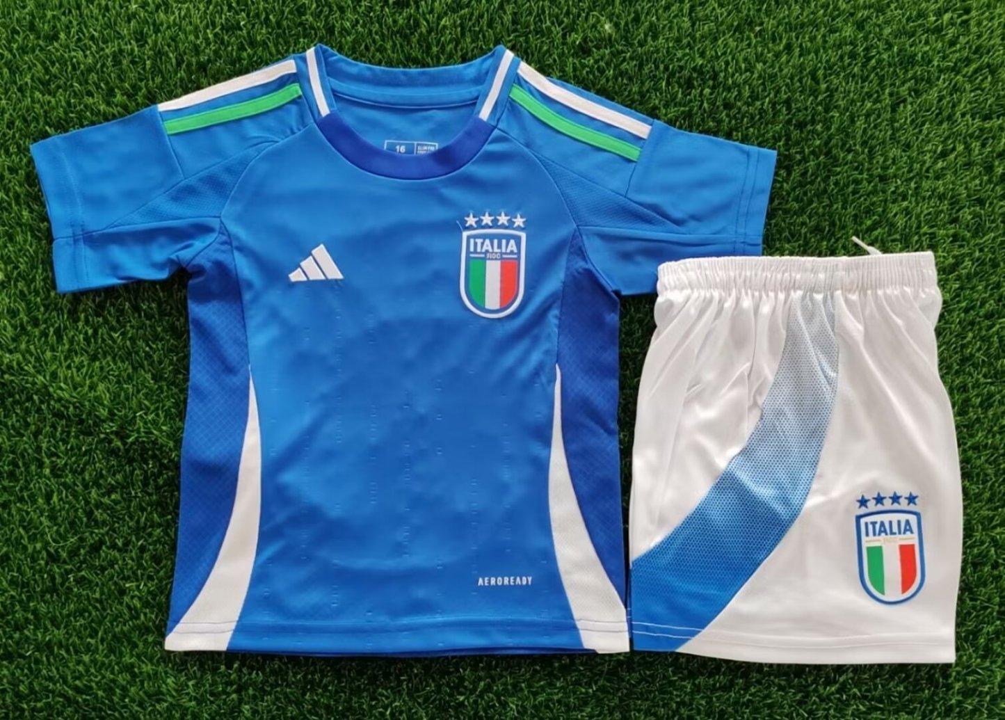 24/25 Italy Kids set home size 16-28