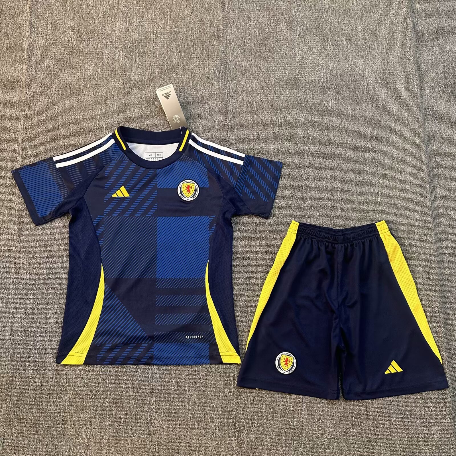 24/25 Scotland home kids version Size 16-28