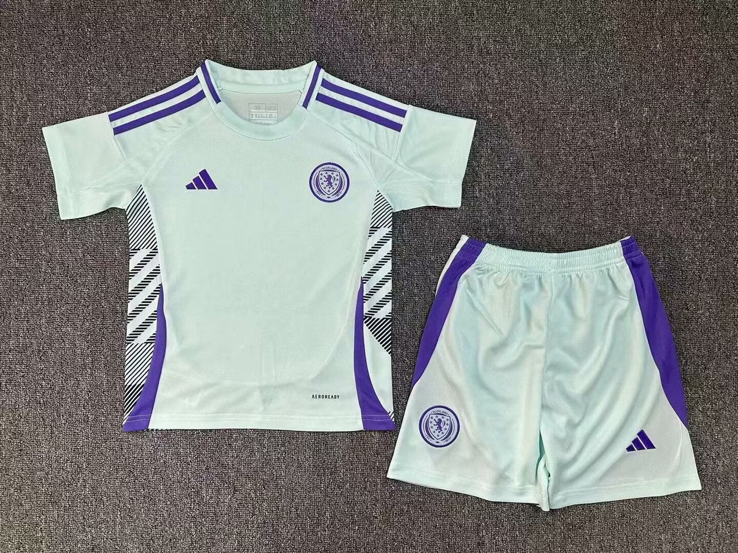 24/25 Scotland away kids version Size 16-28