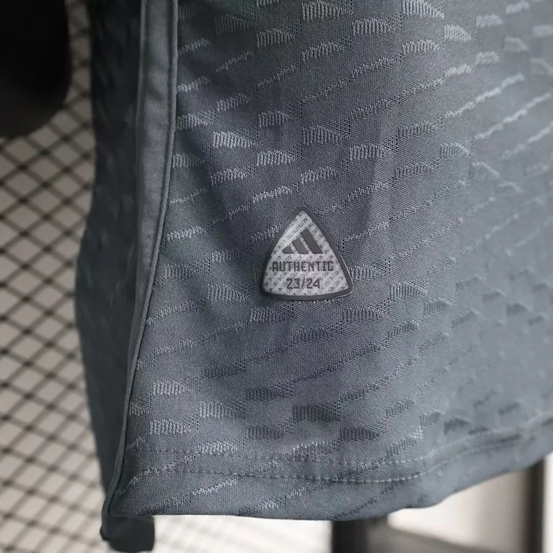 Player Version 23/24 Juventus Third Jersey