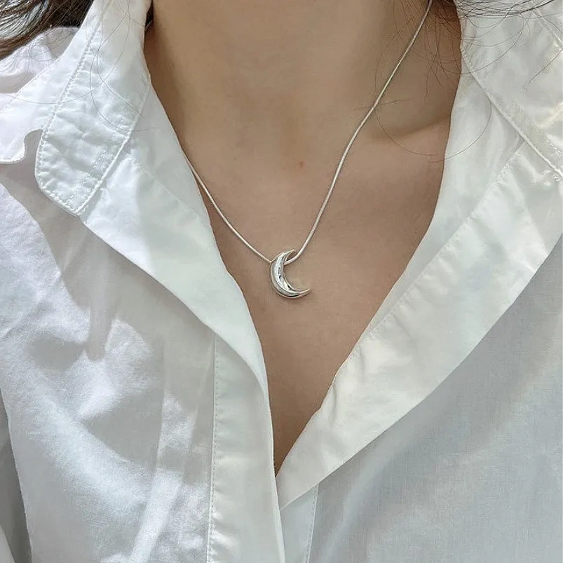 925 Silver Solid Moon Necklace