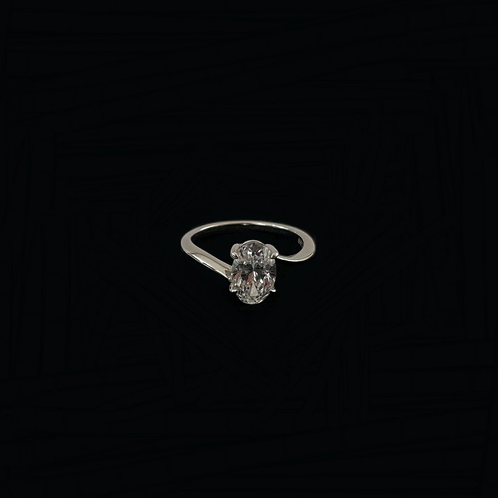 925 Silver Diamond Cut 6x9 Oval Ring