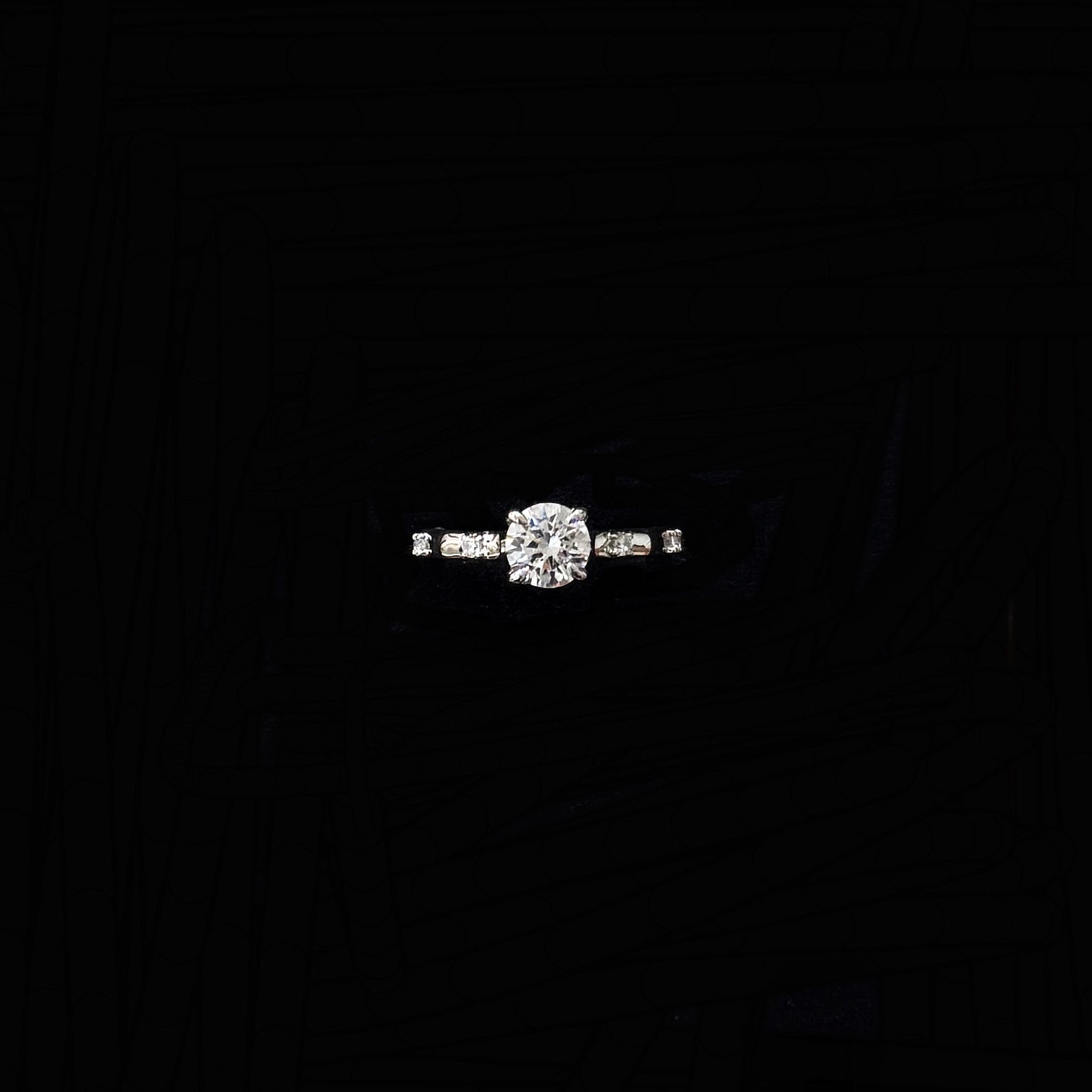 925 silver design strong four-prong round diamond ring