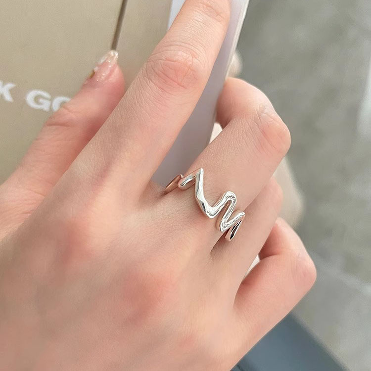 925 Silver Wavy Line Ring