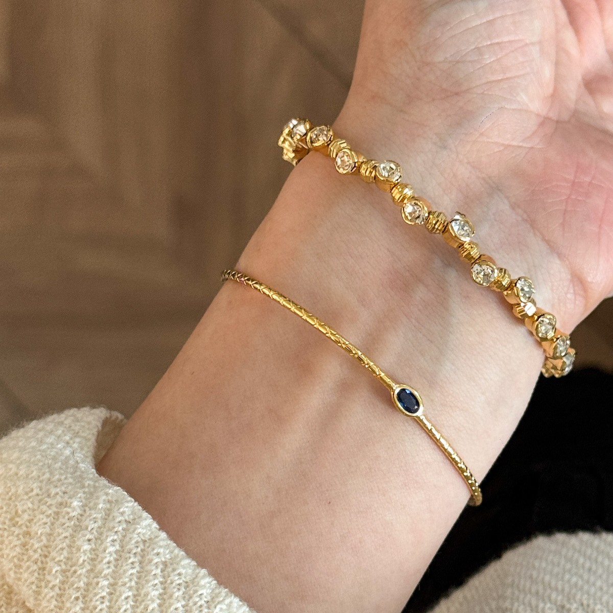 Blue Diamond Vertical Wide Side Thin Half Bracelet Bracelet (Gold Version)