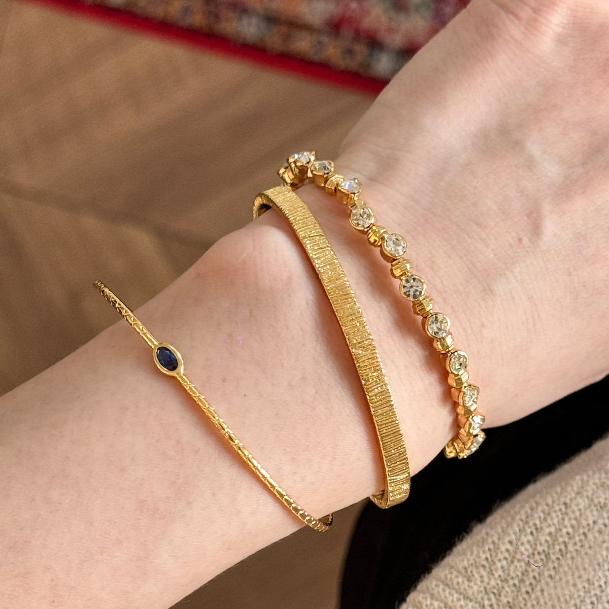 Blue Diamond Vertical Wide Side Thin Half Bracelet Bracelet (Gold Version)