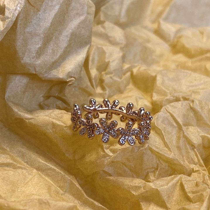 Flower set fine diamond ring with real gold plating