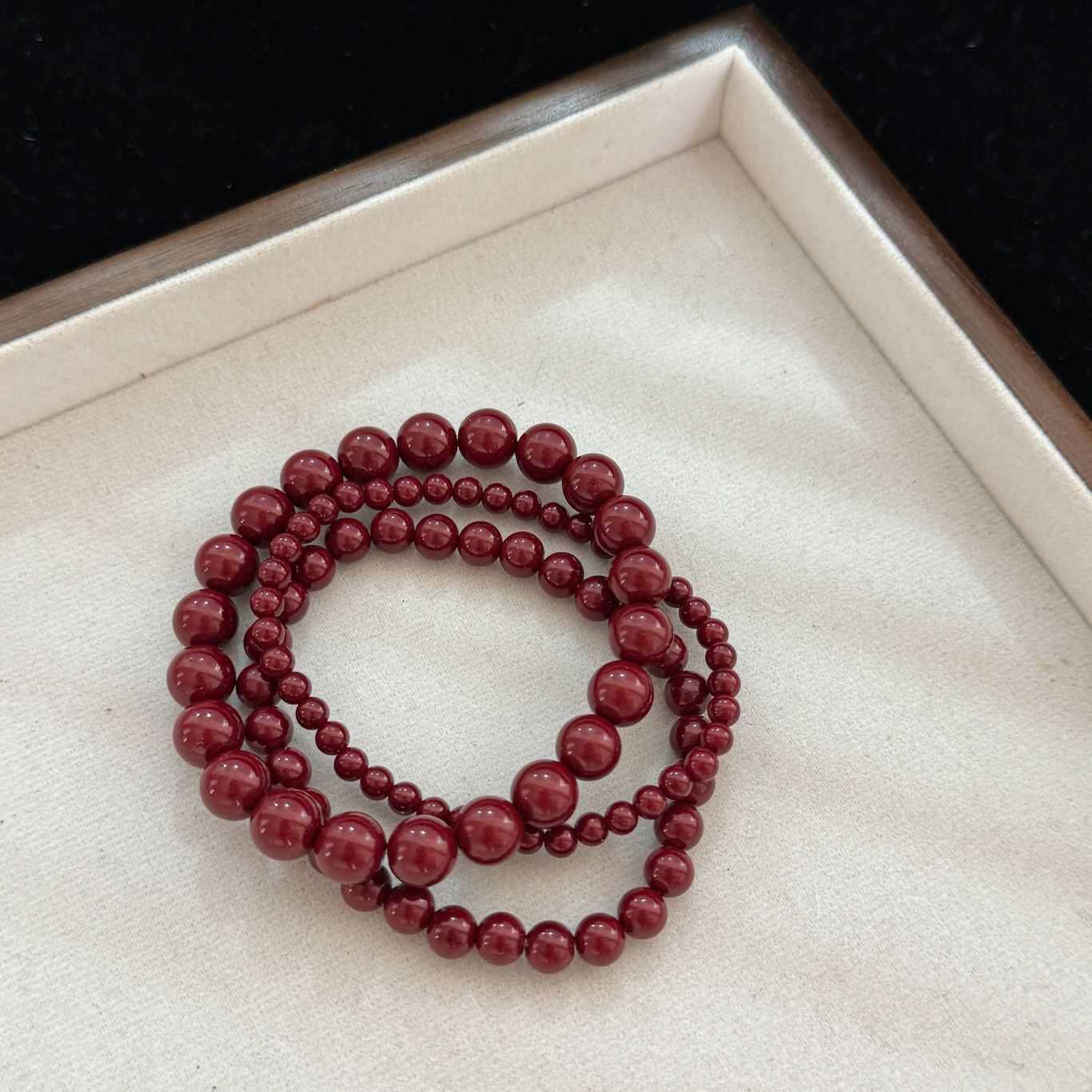 Burgundy faux pearls stacked bracelet