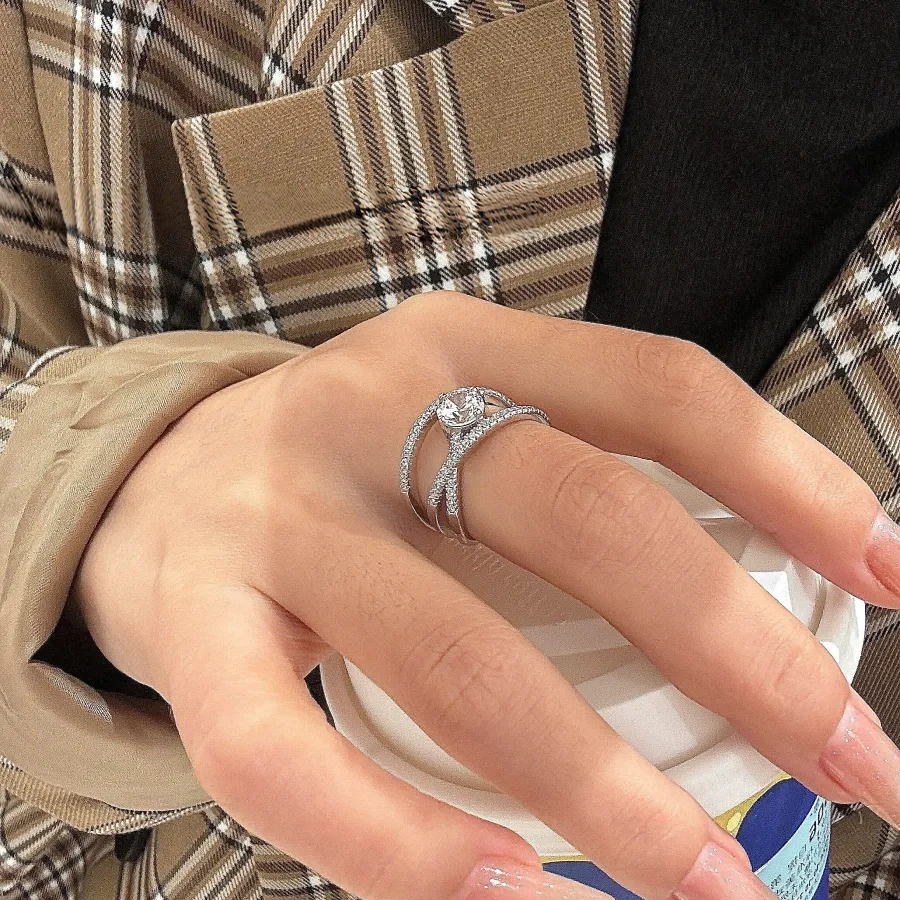 925 silver one-carat crossover cut-out ring