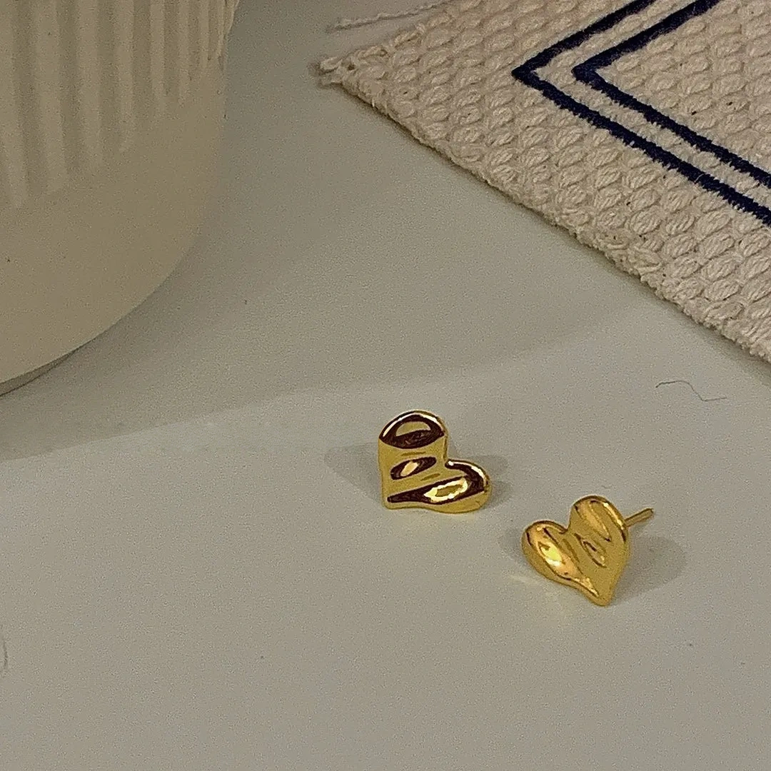 925 Silver Ripple Love Stud Earrings