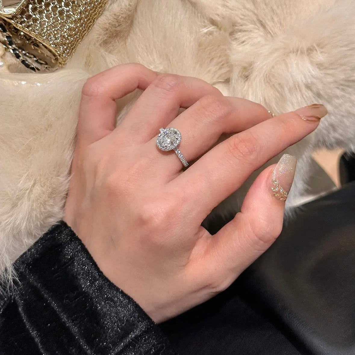 925 Silver Pigeon Egg 7*9 High Carbon Diamond Ring