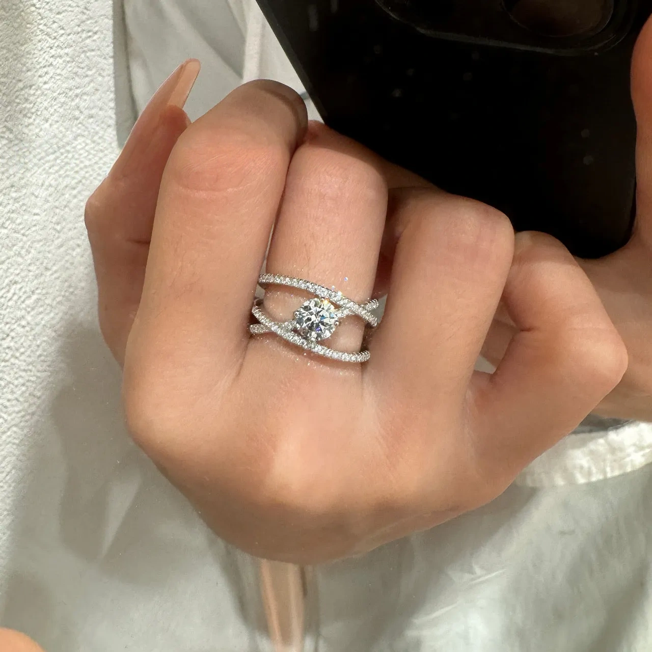 925 silver one-carat crossover cut-out ring