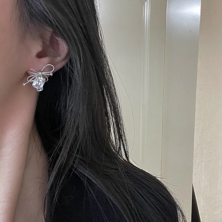 Bow baguette diamond zircon silver pin stud earrings