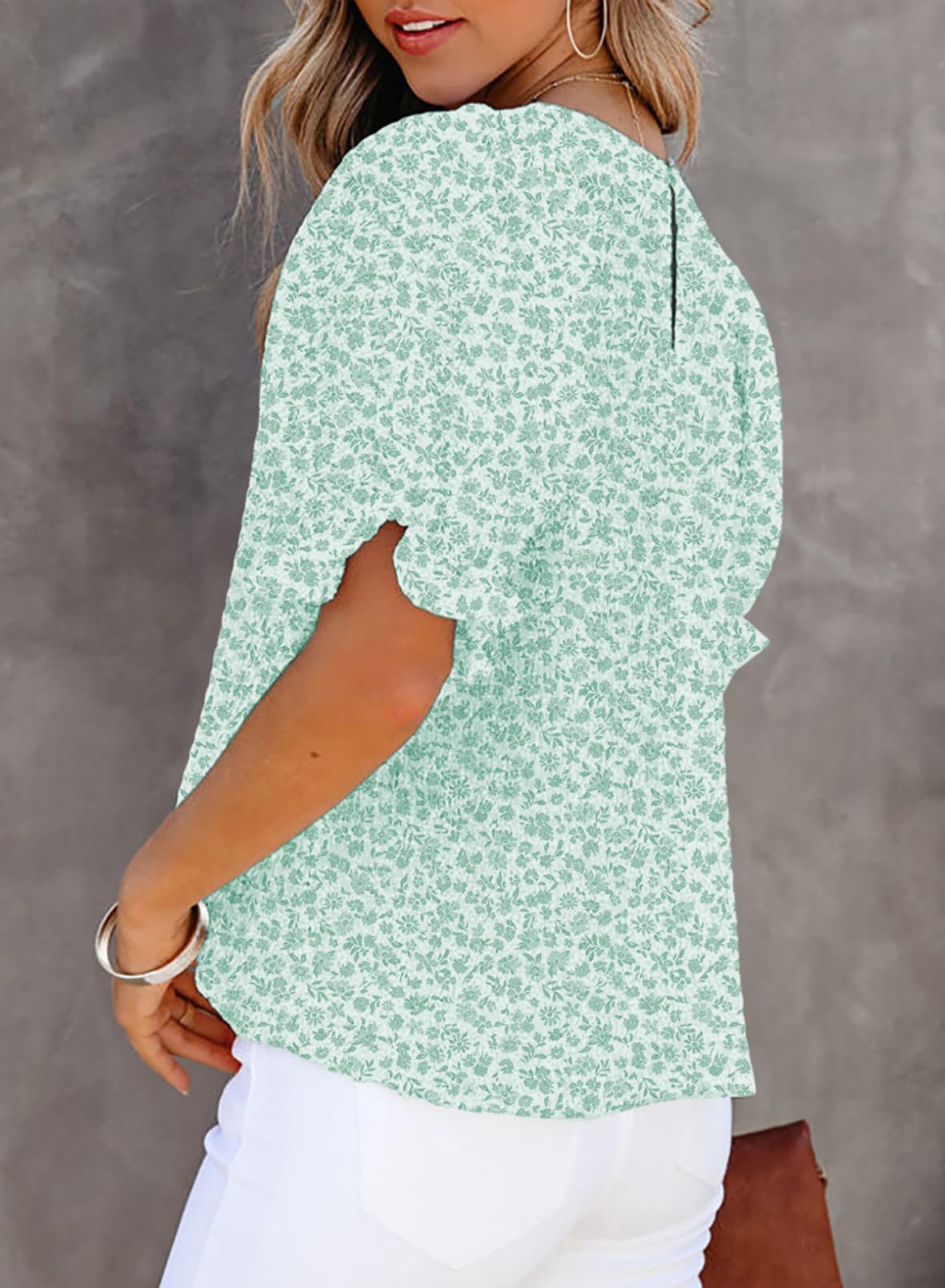 HOT SALE Women's Crewneck Smocked Puff Sleeve Floral Print Blouse