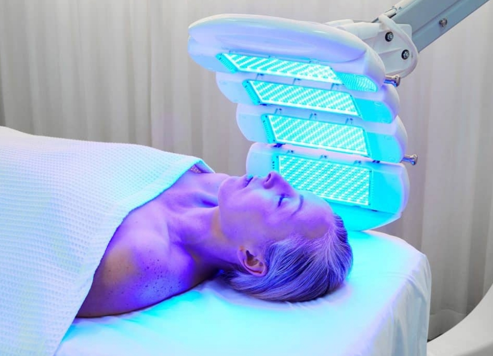 5 Tips to Choose a Top-Quality LED Light Therapy Beauty Device-GLM Beauty Spa Equipment Factory