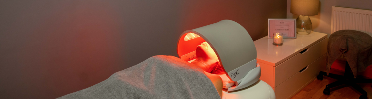 Can I use LED light therapy beauty instrument at home-GLM Beauty Spa Equipment Factory