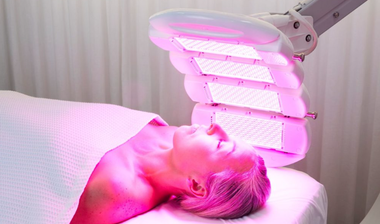 Key Factors to Consider When Buying an LED Phototherapy Device-GLM Beauty Spa Equipment Factory