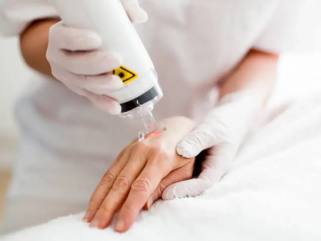 Diode Laser vs IPL: Which is the Best for Hair Removal?- konmison