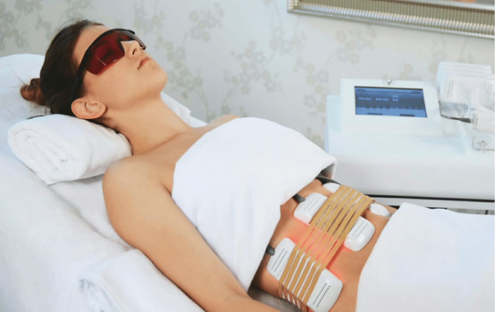 Laser Lipo (Fat Melting) - Popular Treatments - Body Thief Body Sculpting | Non-invasive Body ...