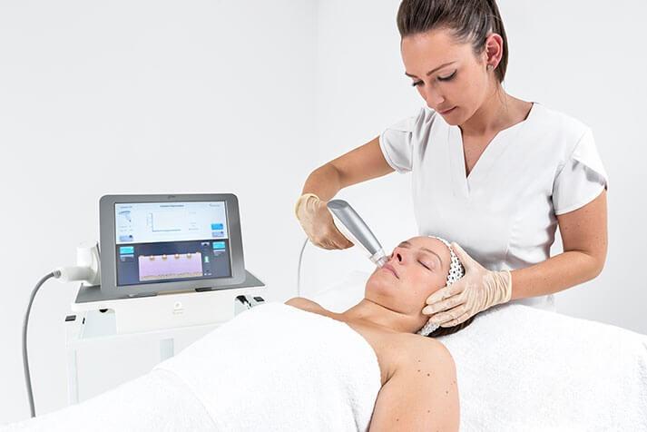 1 sedinta eTtwo facial RF Sublime cu 149 lei in loc de 300 - Creatoriideoferte