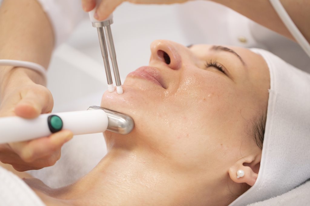 Microcurrent Treatment - Skin Code Clinic
