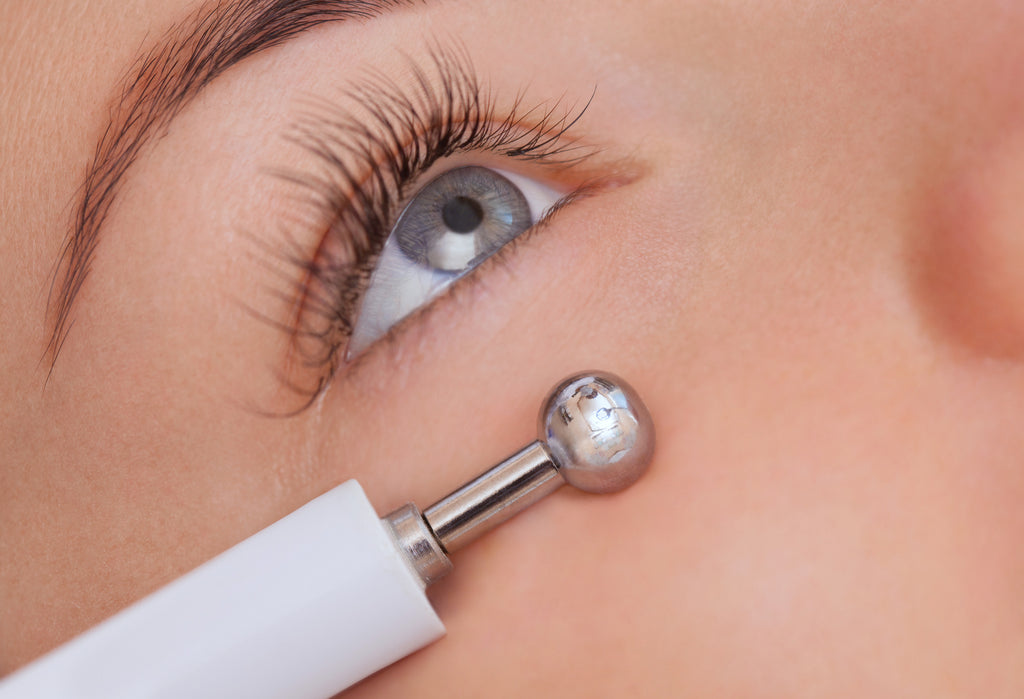 Using Microcurrent Around the Eyes: Safety/Benefits | Lisa Sean Advanced Skin Care