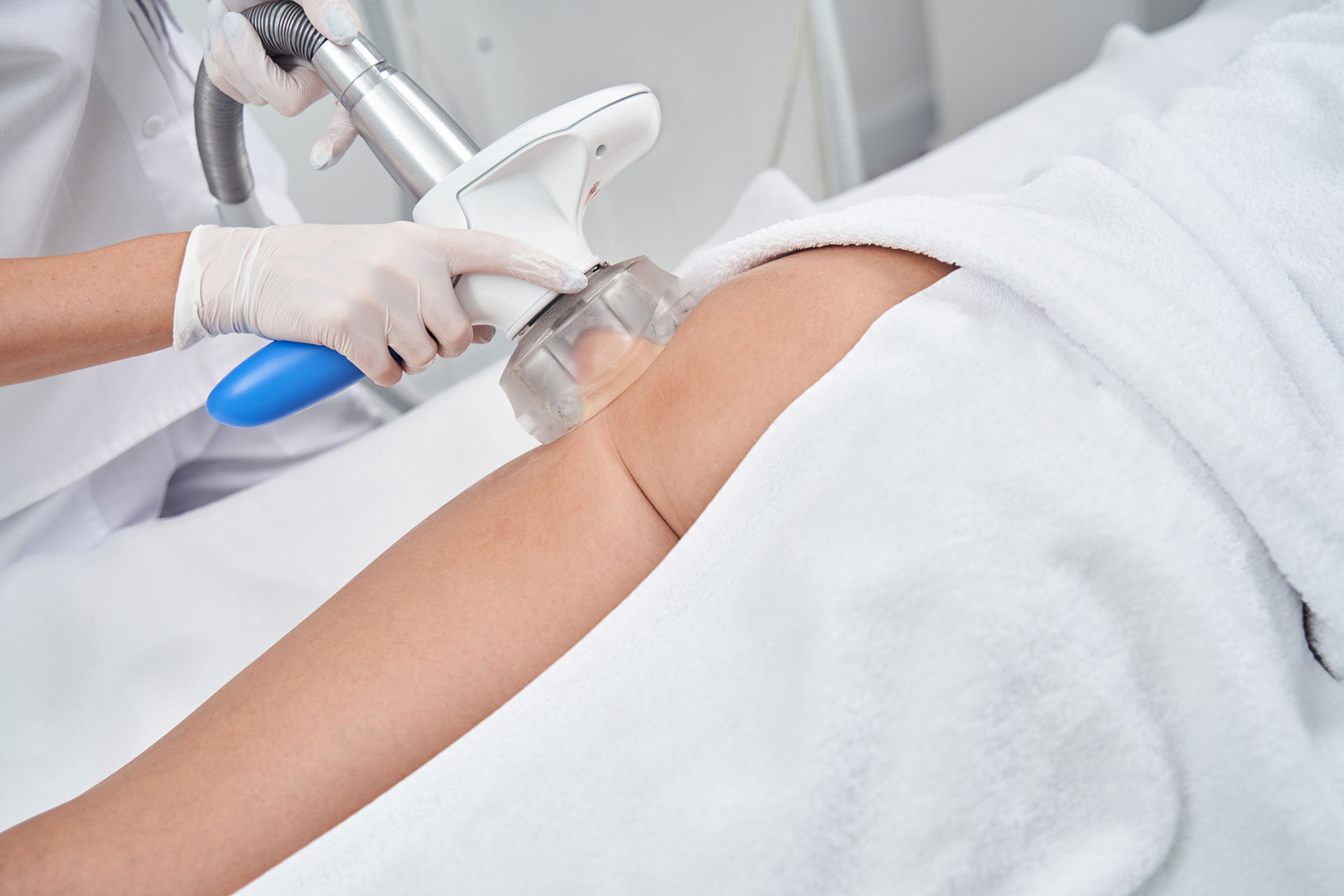 Vacuum body shaping cellulite removal slimming cavitation system - Untlaser