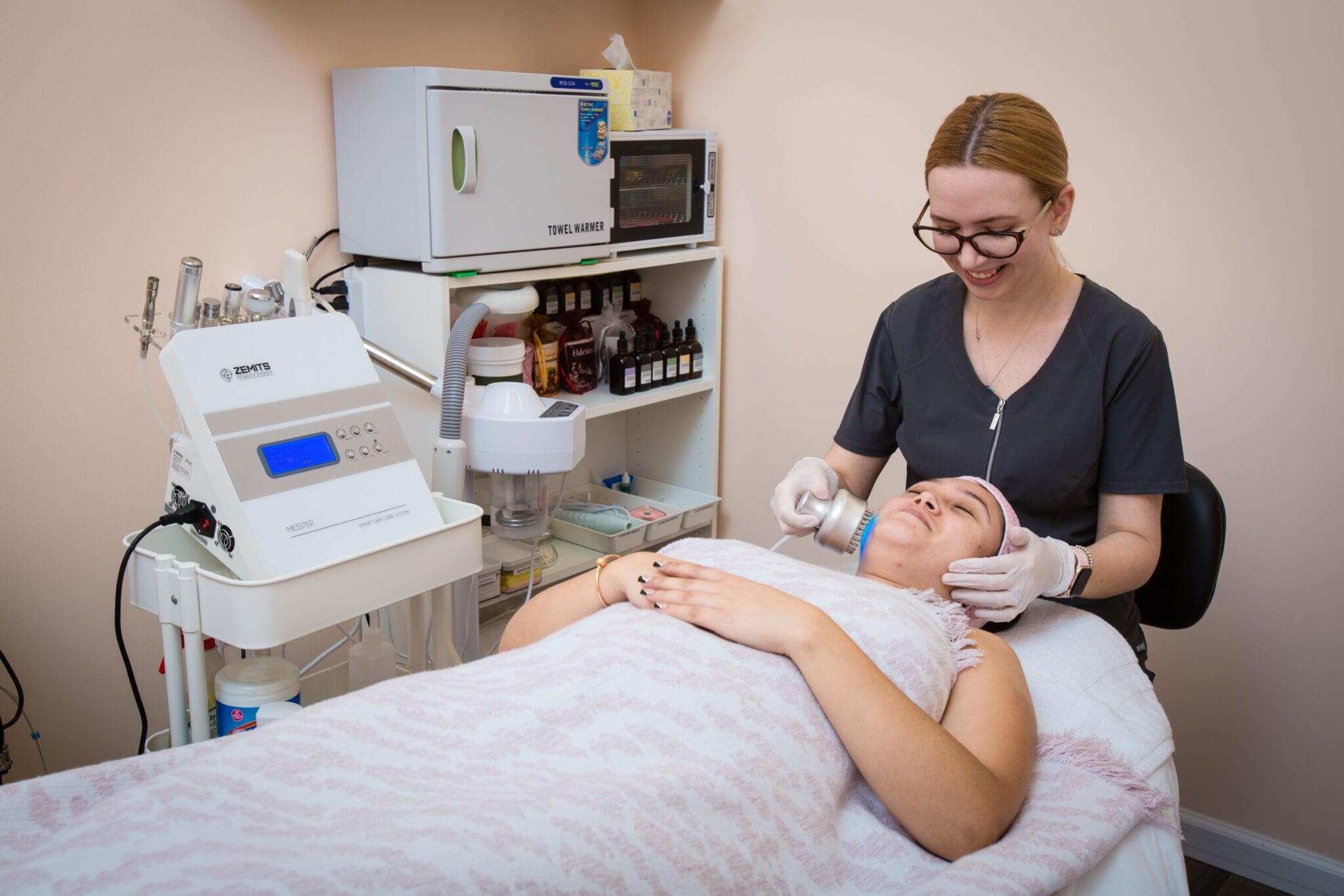 Non-Surgical Face Lift at Royal Skin Care.