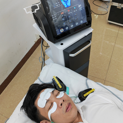 Radio Frequency Skin Tightening Face Lift EMS Face beauty machine