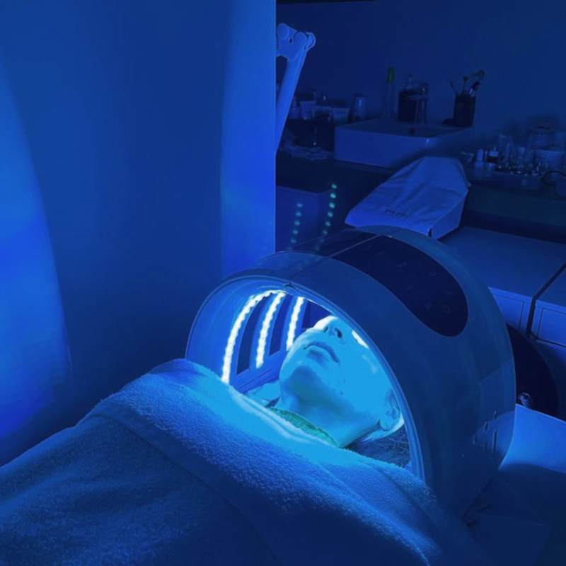 PDT LED Light Therapy Machine