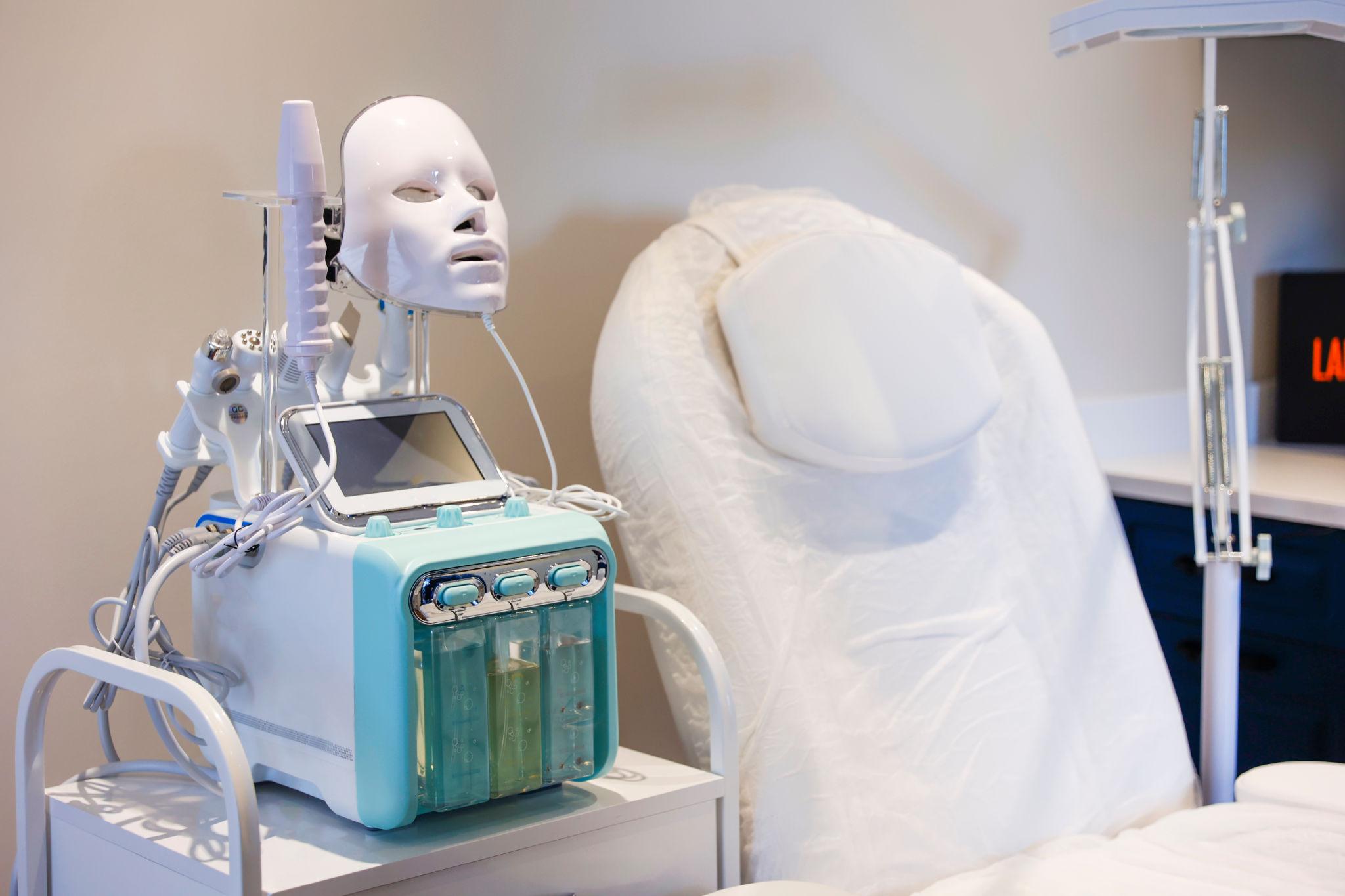 Photodynamic therapy. Cosmetic face mask.