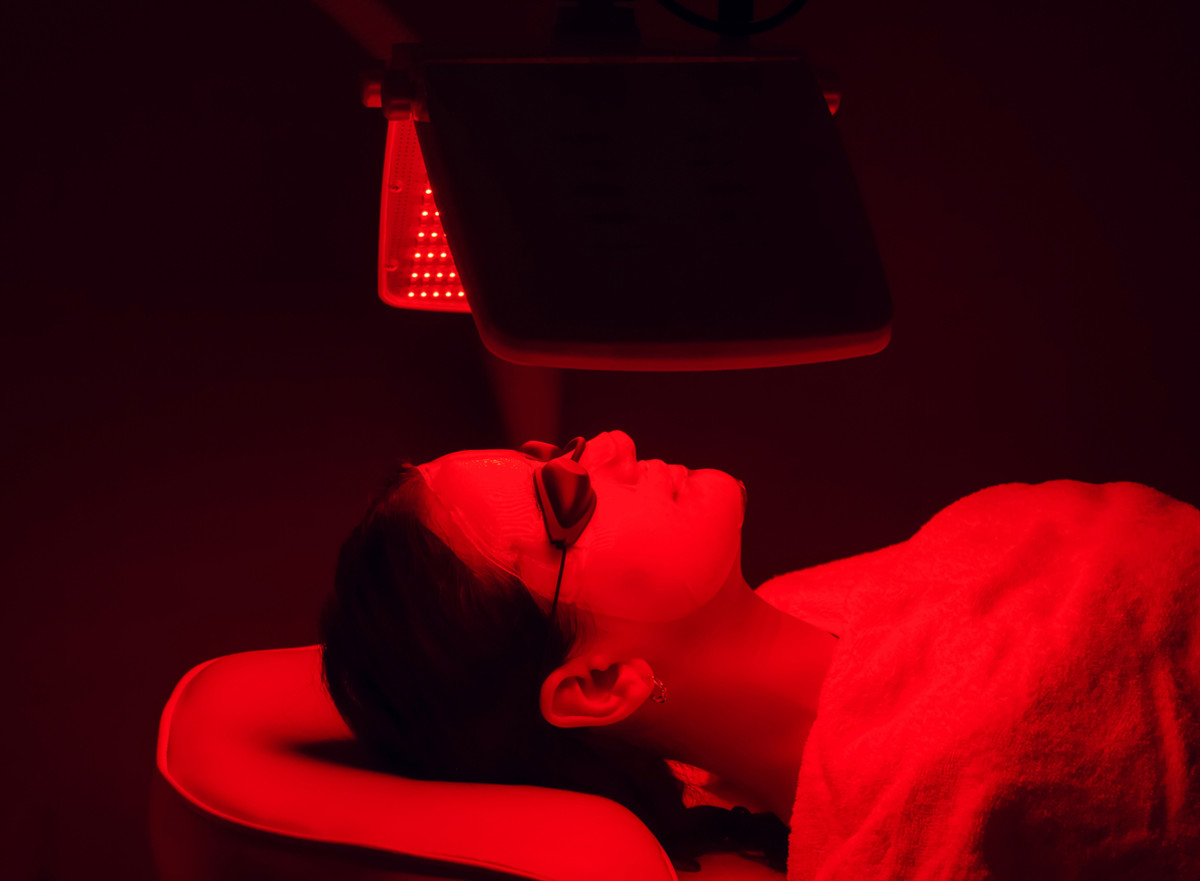 Red Light Therapy: Benefits, Risks, Costs and More - Parade