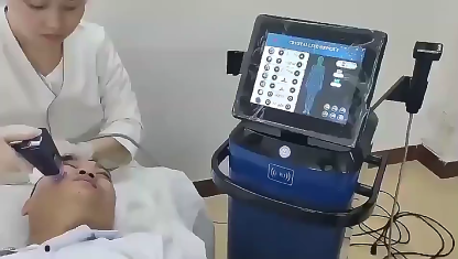 Portable/vertical morpheus8 rf microneedle machine