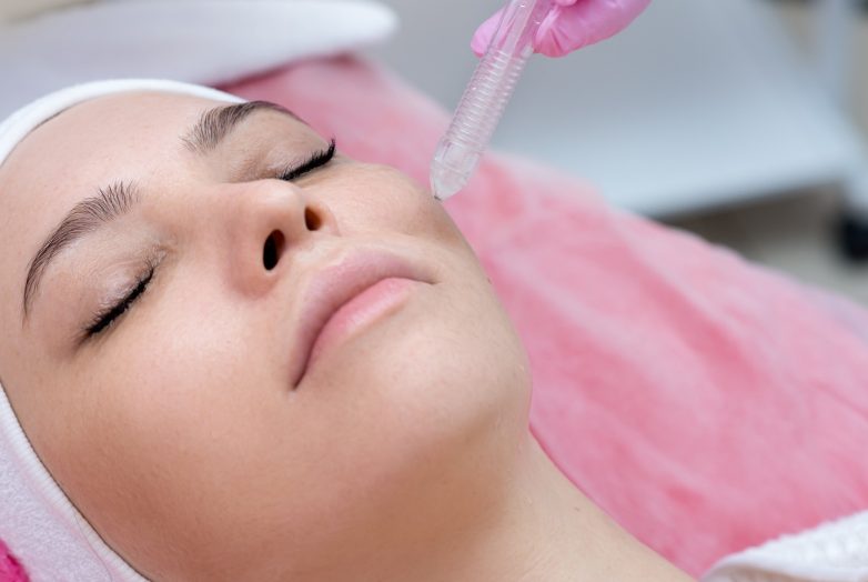 The Role of Hydration in Skin Health (and Why Facials Aren’t Enough)-GLM Beauty Spa Equipment Factory