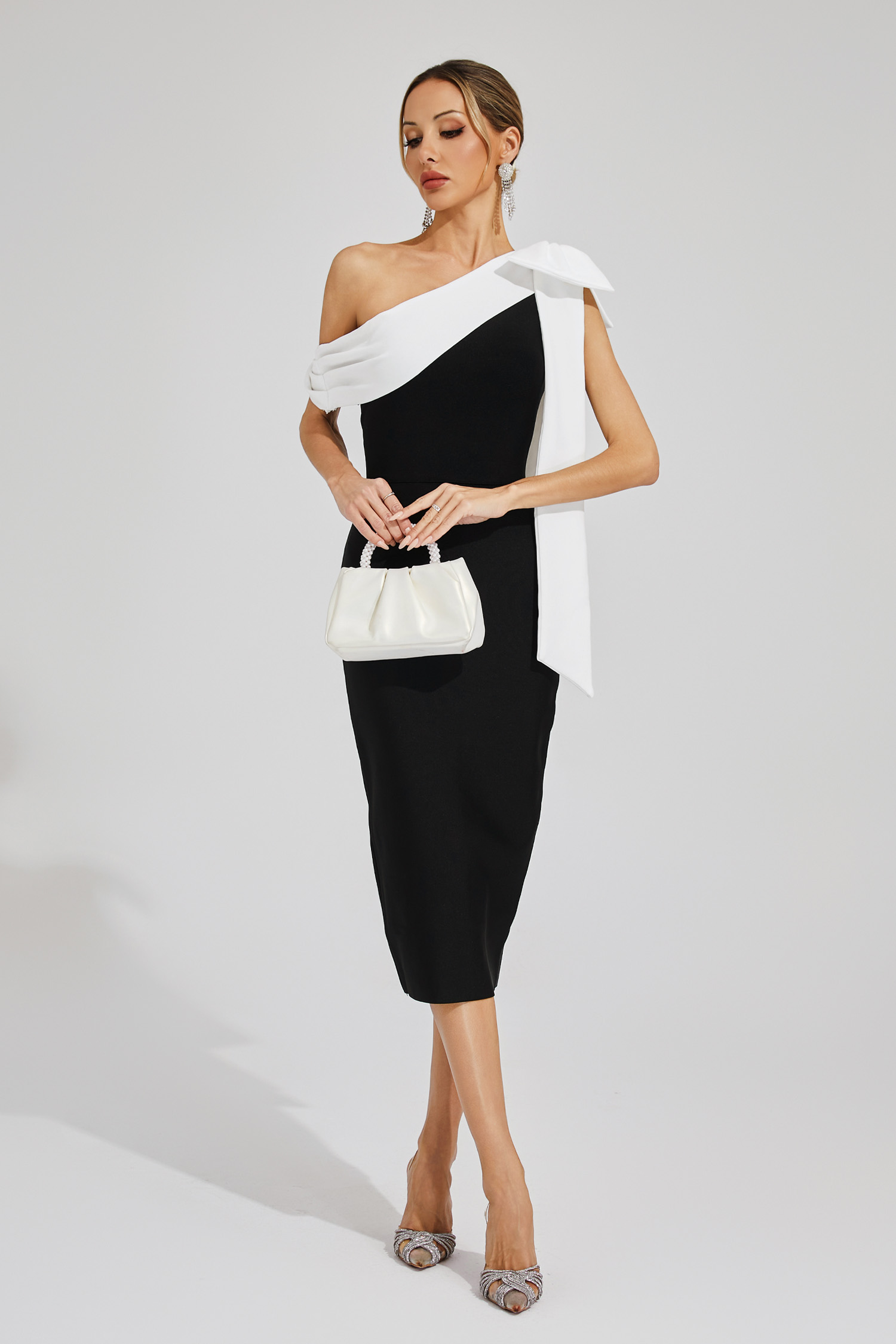 Braelyn Black Bow One Shoulder Bandage Dress