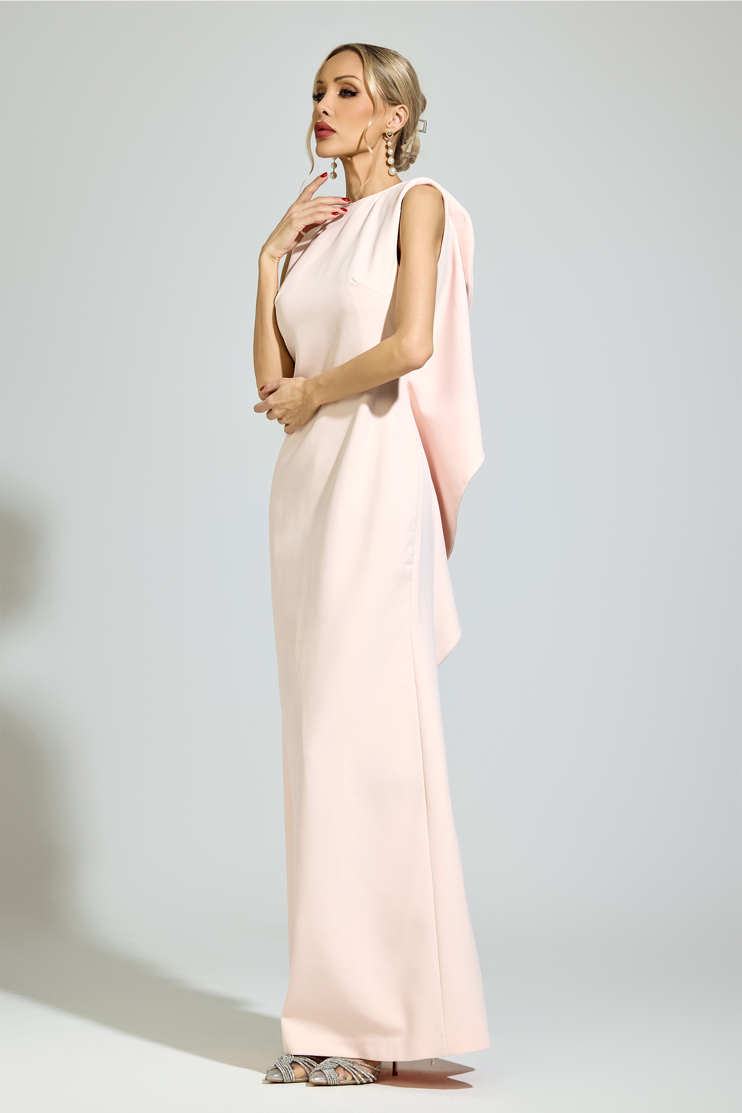 Hegel Pink Backless Formal Dress