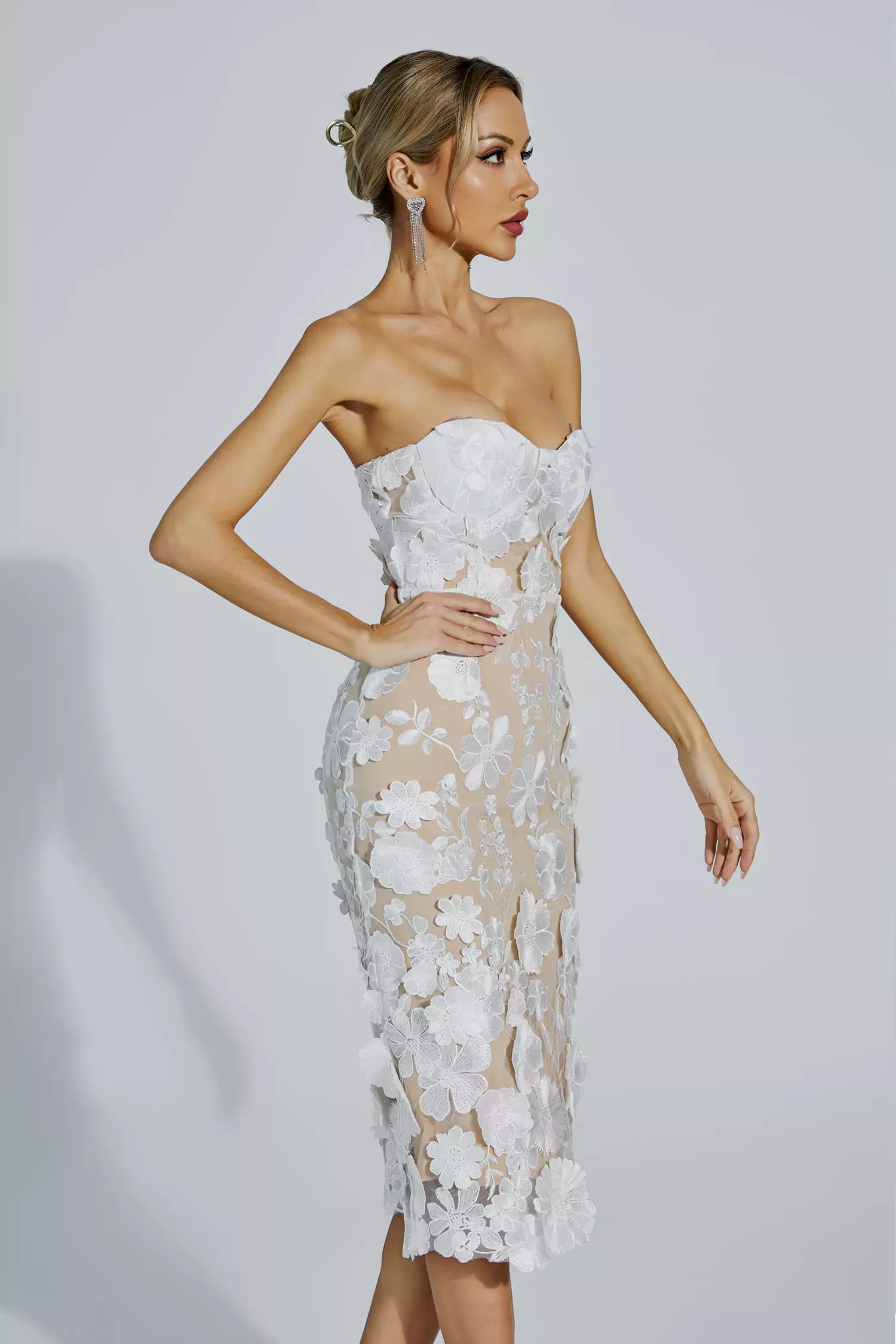 Anais White Lace Flower Off-shoulder Dress-CATCHALL