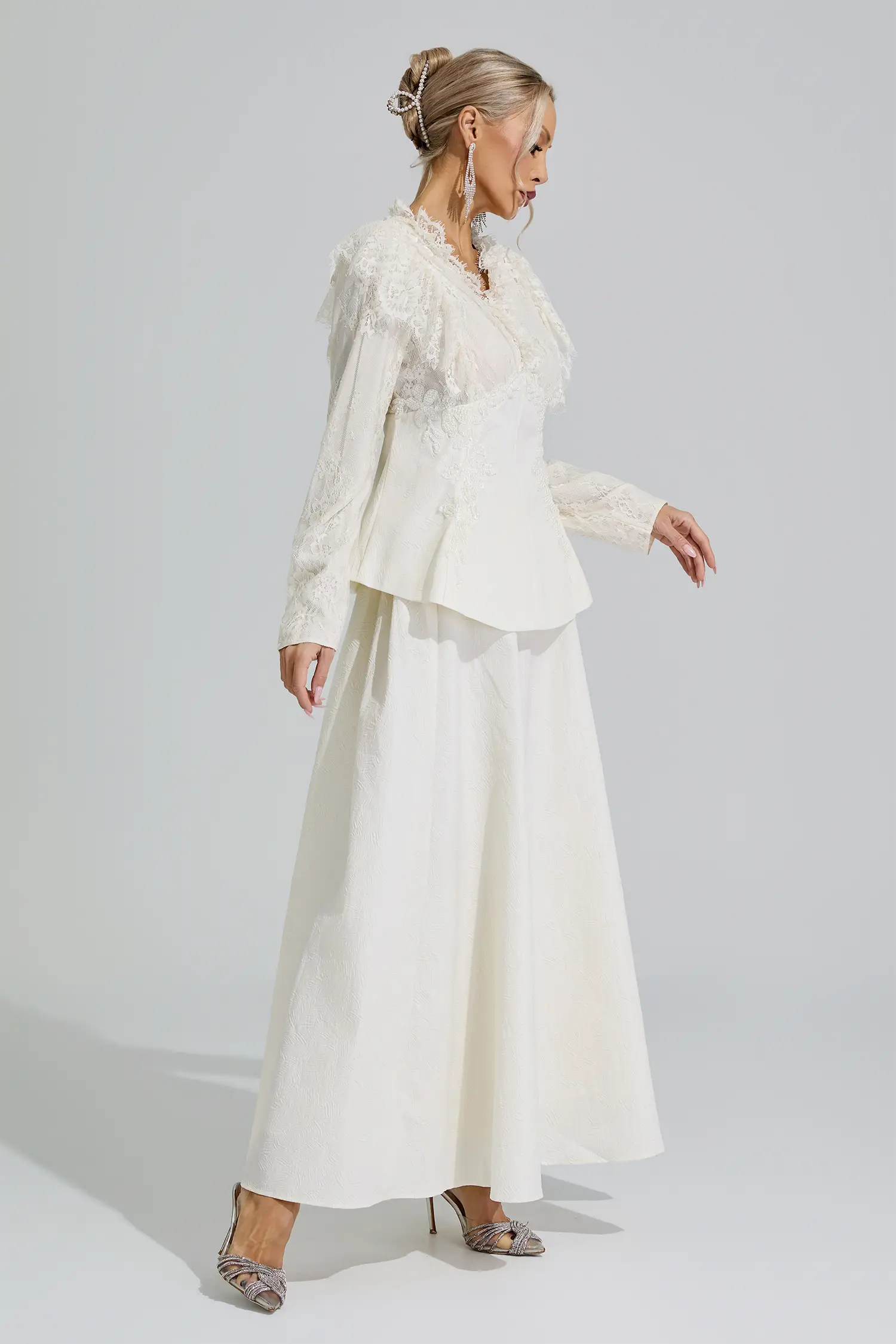Dawkins Apricot 3D Floral Lace Up Set