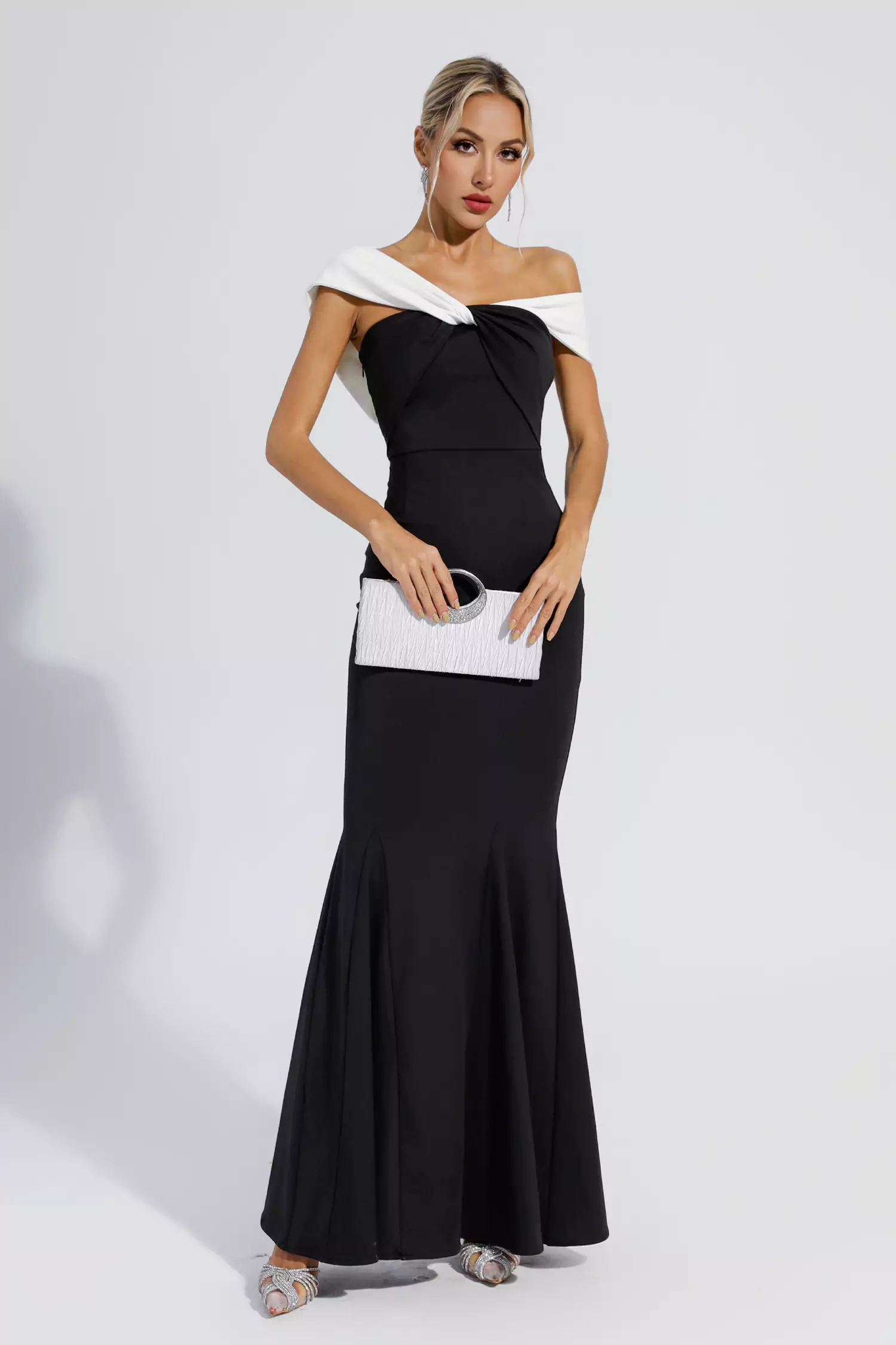 Kaitlyn Black Off-Shoulder Mermaid Maxi Dress-CATCHALL