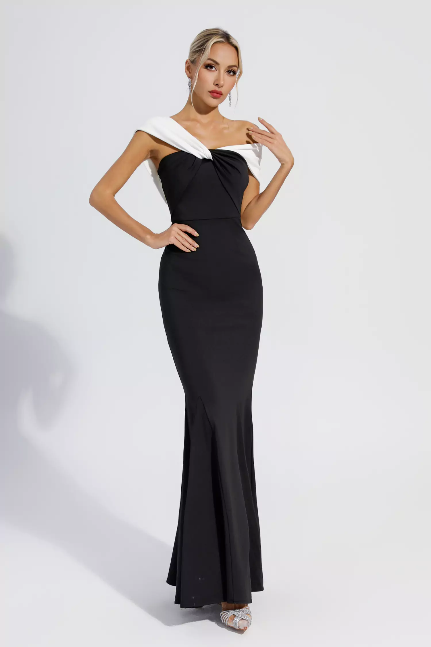 Kaitlyn Black Off-Shoulder Mermaid Maxi Dress-CATCHALL