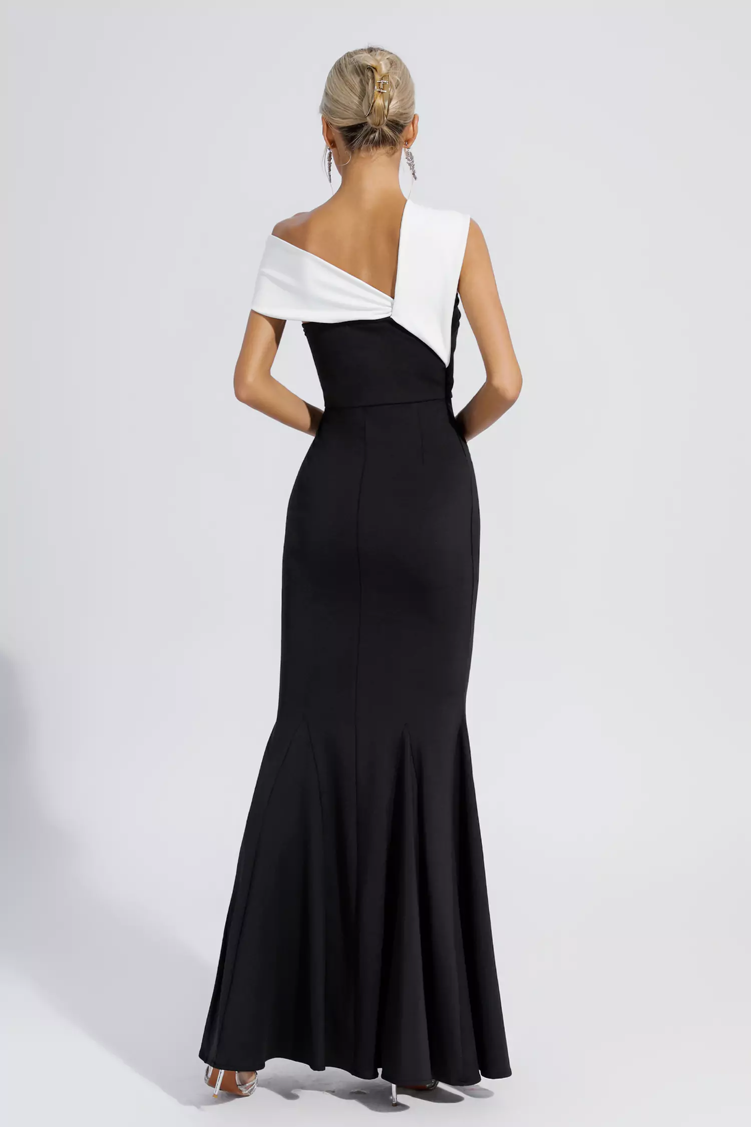 Kaitlyn Black Off-Shoulder Mermaid Maxi Dress-CATCHALL