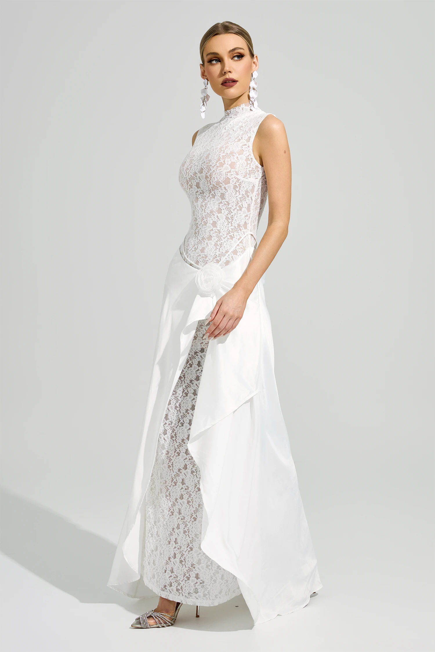 Kandinsky White Lace Formal Dress
