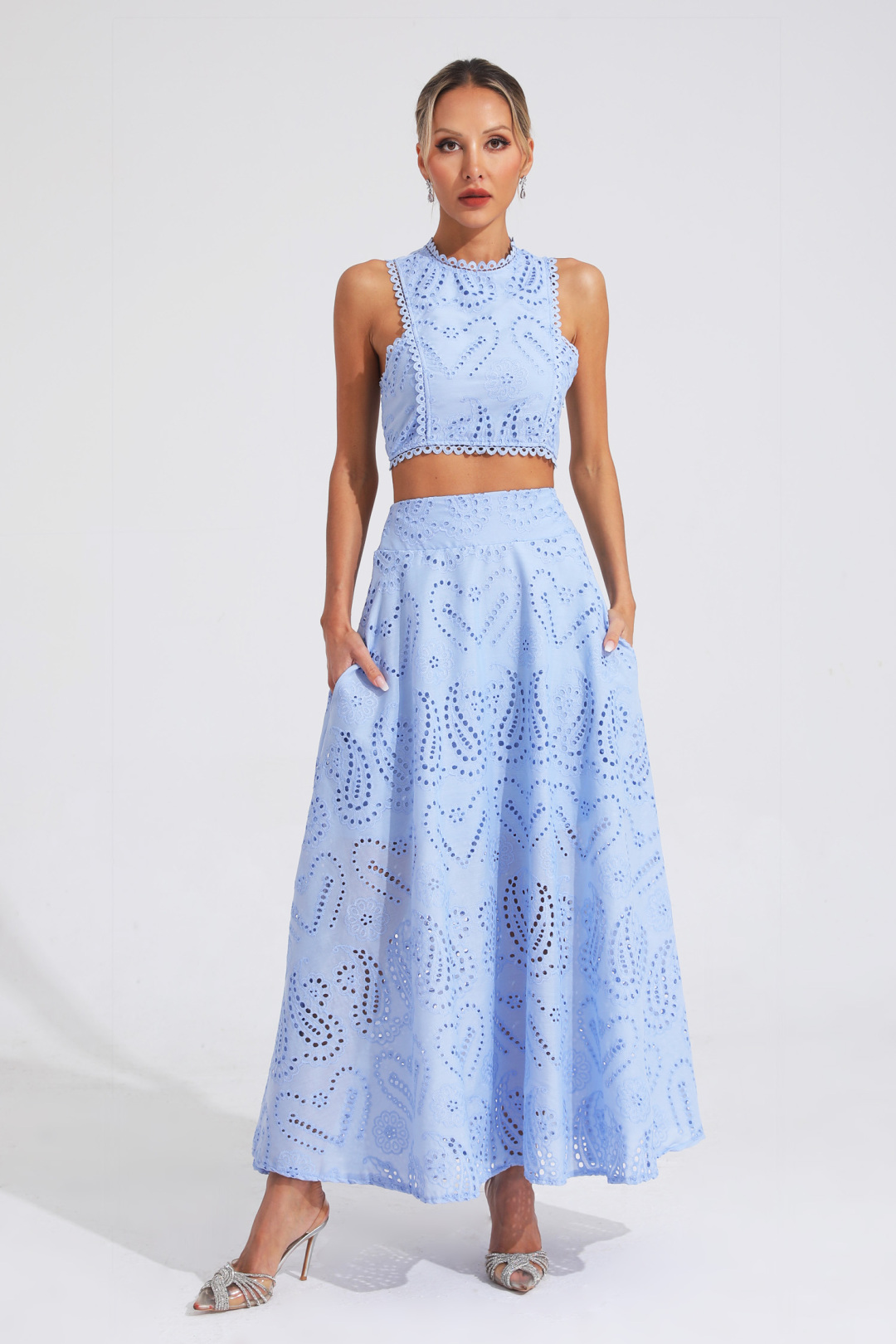 CREAM AND BLUE EMBROIDERED SLEEVELESS DRESS main image 0