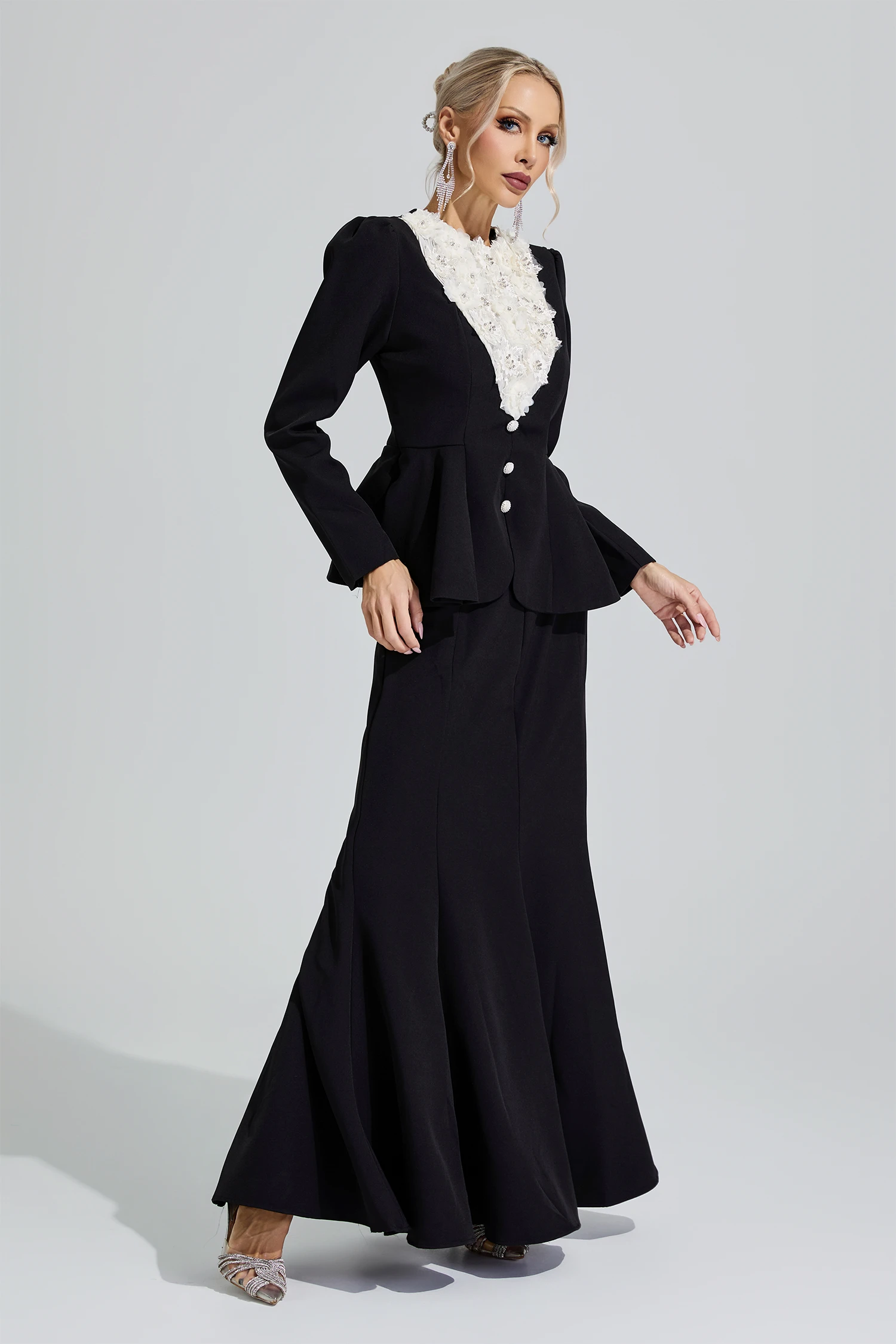 Leto Black Floral Collar Set
